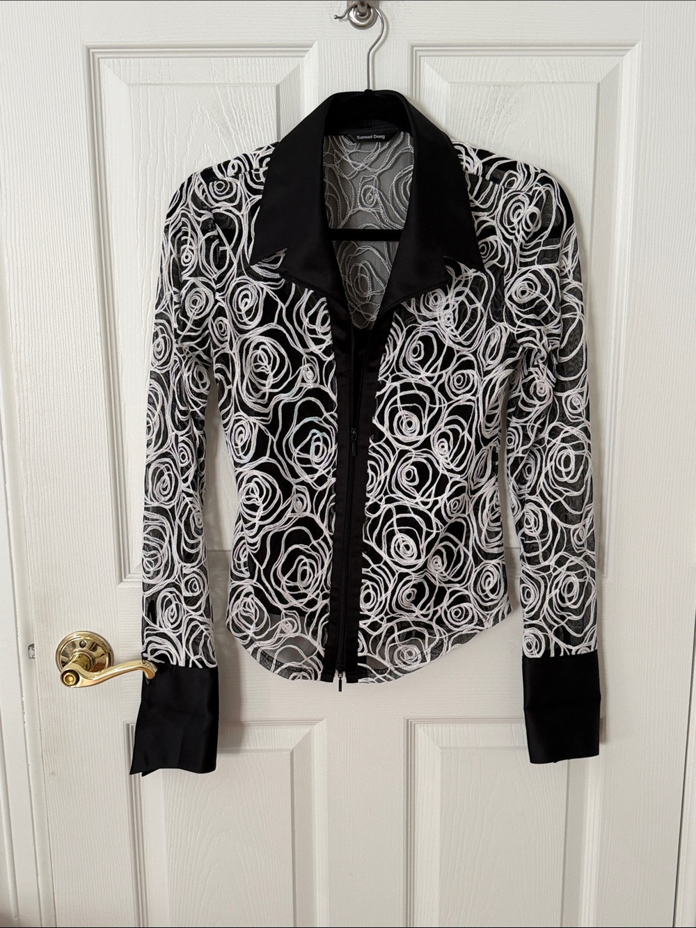 Samuel Dong Black and White Rose-Pattern Sheer Button-Up Blouse medium